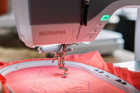 Швейно-вышивальная машина Bernina 735 PRO