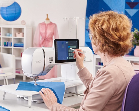 Швейно-вышивальная машина Bernina 990