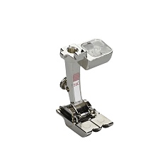 Двойная лапка Bernina # 59C для вшивания шнуров