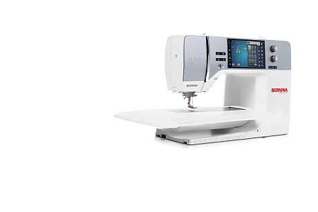Швейно-вышивальная машина Bernina 735 PRO
