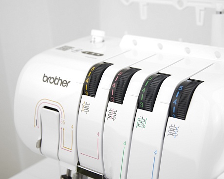 Оверлок Brother 2504D