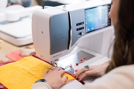 Швейно-вышивальная машина Bernina 735 PRO