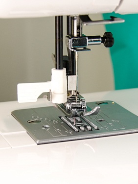 Швейная машина Alfa Dress code