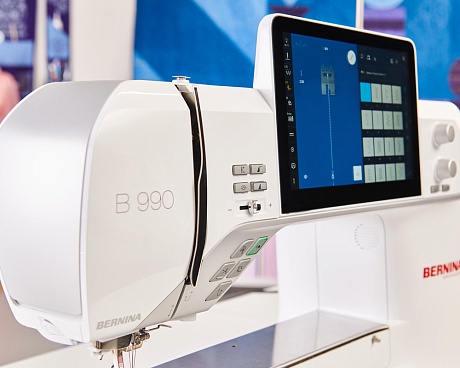 Швейно-вышивальная машина Bernina 990